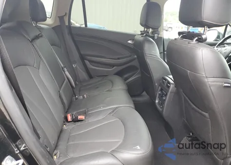 2017 Buick Envision Essence z USA, uszkodzony, nr VIN LRBFXDSA7HD014385